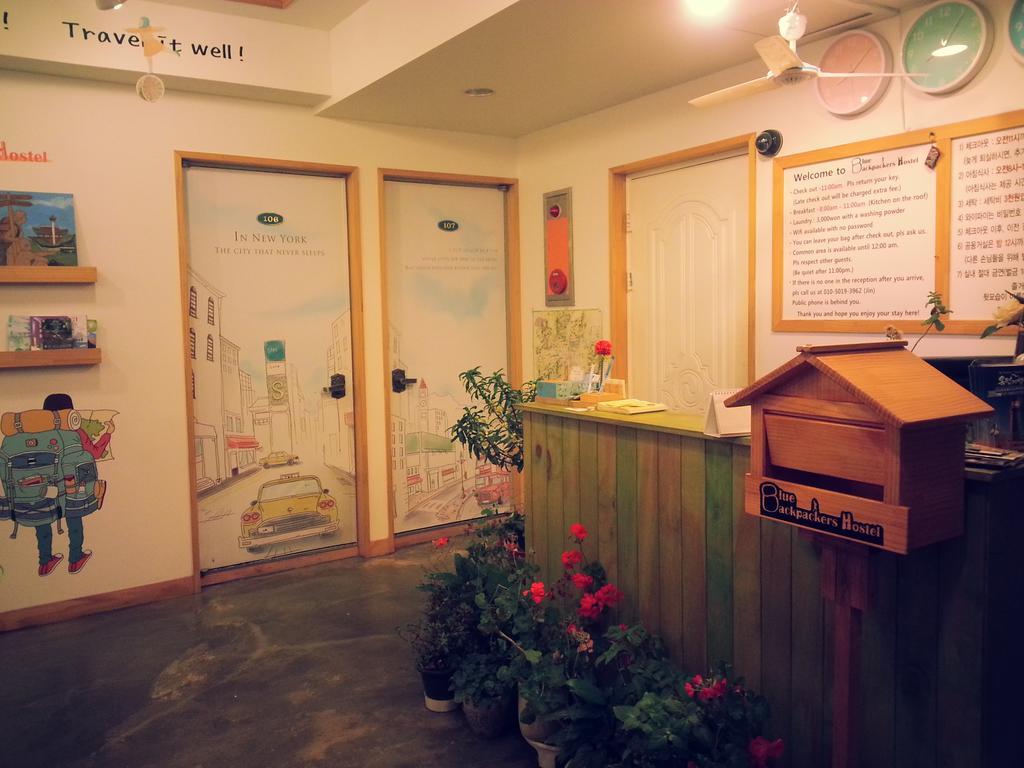 Blue Backpackers Hostel Busan Exterior photo